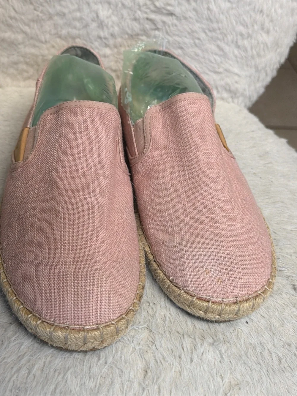 OluKai light pink